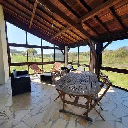 Ferme De La Felicita Vakantiehuis Montbarla